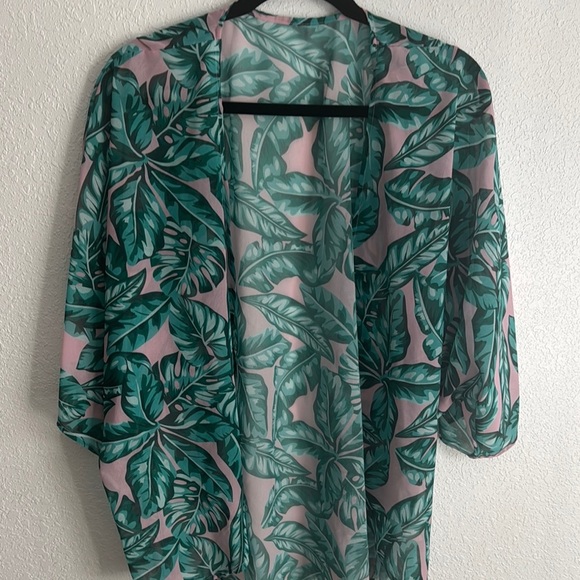 Tops - Tropical Leaf Print Sheer Open Top
